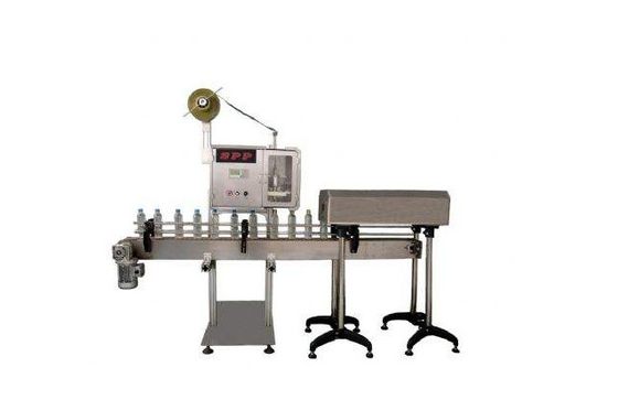 50-60hz High Speed Labeling Equipment 12000 Bph Sleeve Applicator For Bottles
