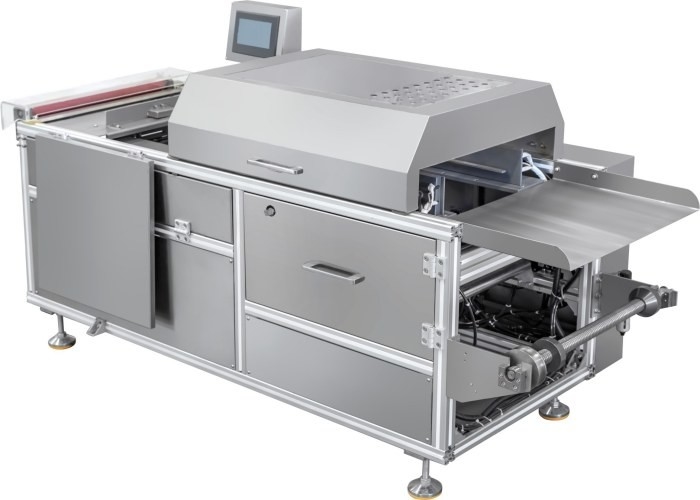 Semi Automatic Cellophane Overwrapping Machine 15-20 Pcs/Min Feeding By Hand